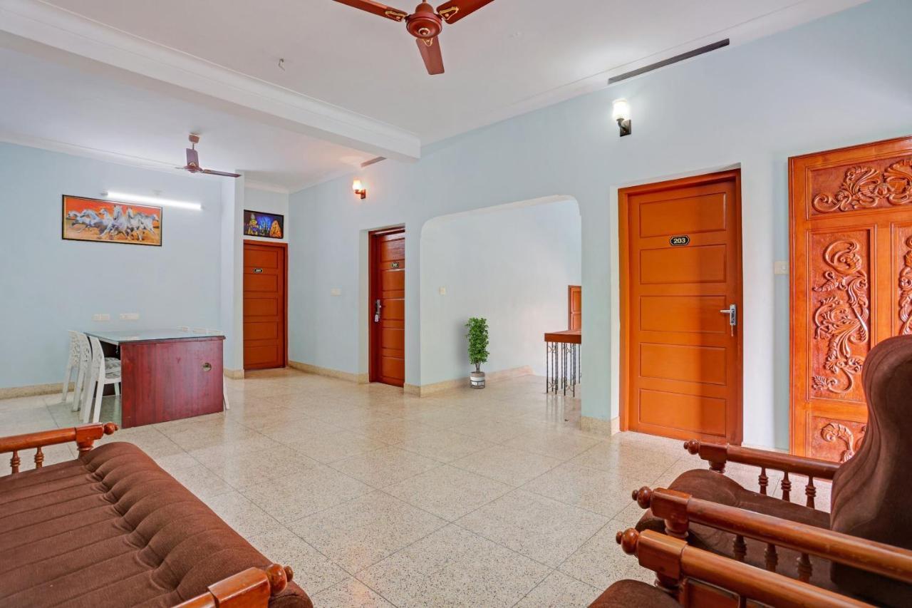 Flagship Hotel Adara Residency Thiruvananthapuram Esterno foto