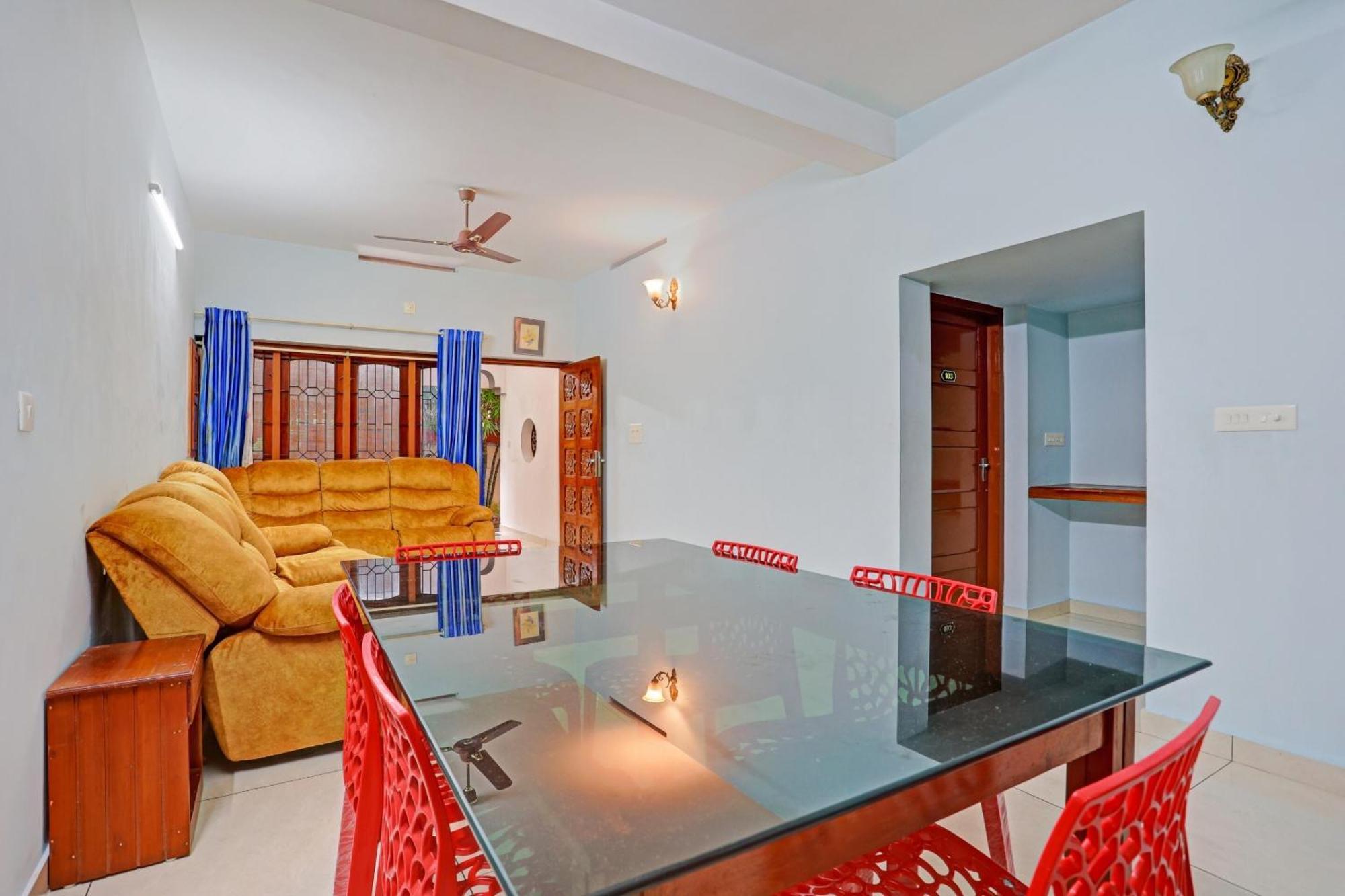 Flagship Hotel Adara Residency Thiruvananthapuram Esterno foto