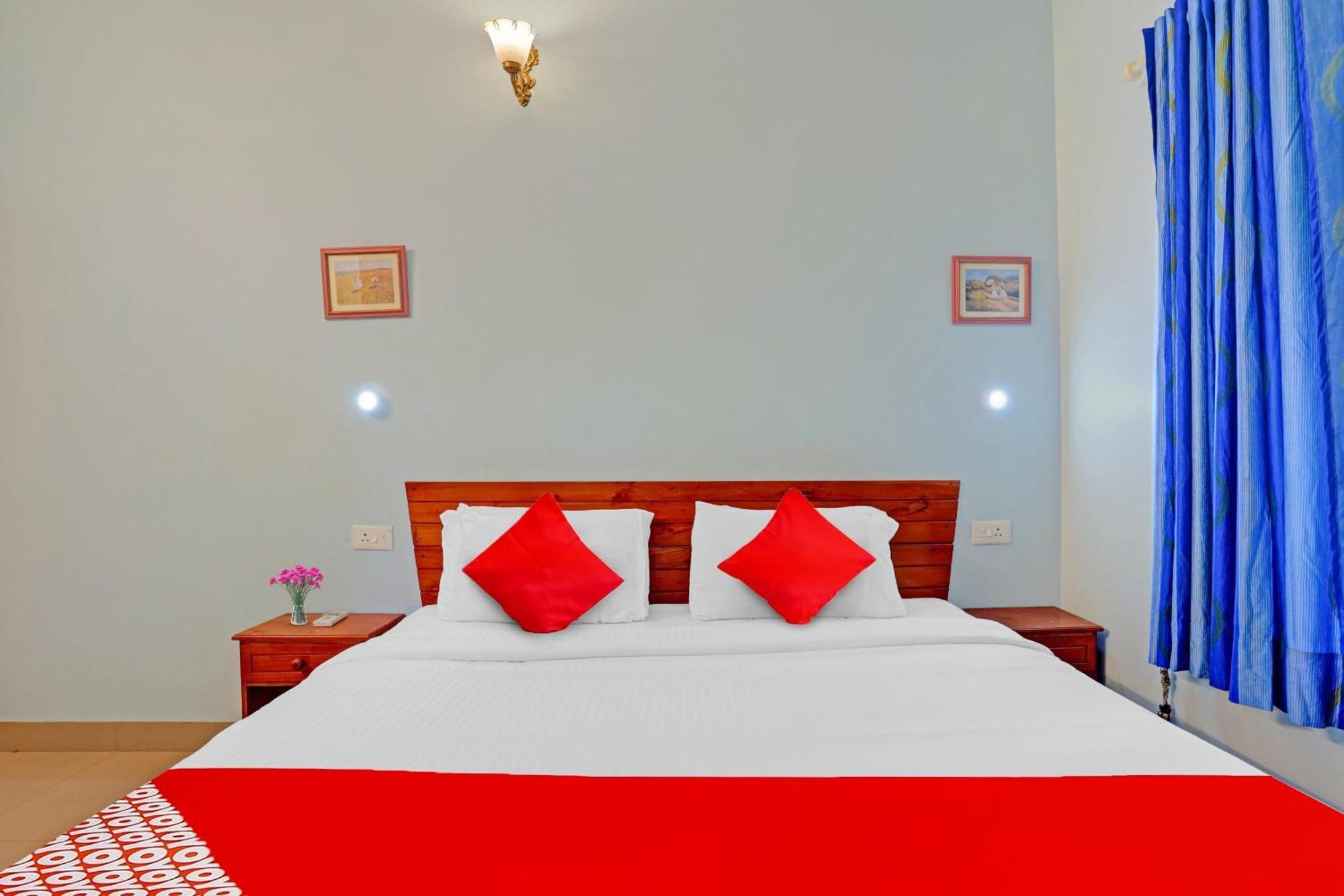 Flagship Hotel Adara Residency Thiruvananthapuram Esterno foto