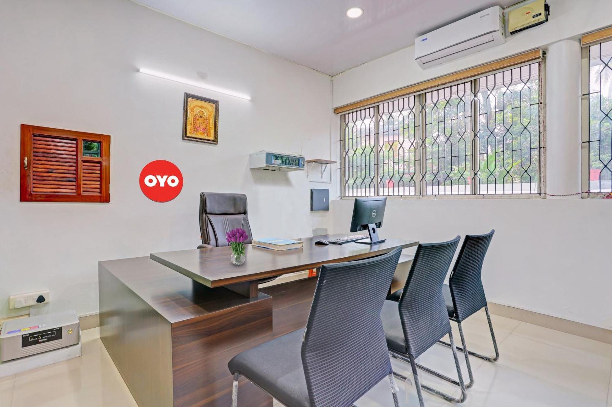 Flagship Hotel Adara Residency Thiruvananthapuram Esterno foto